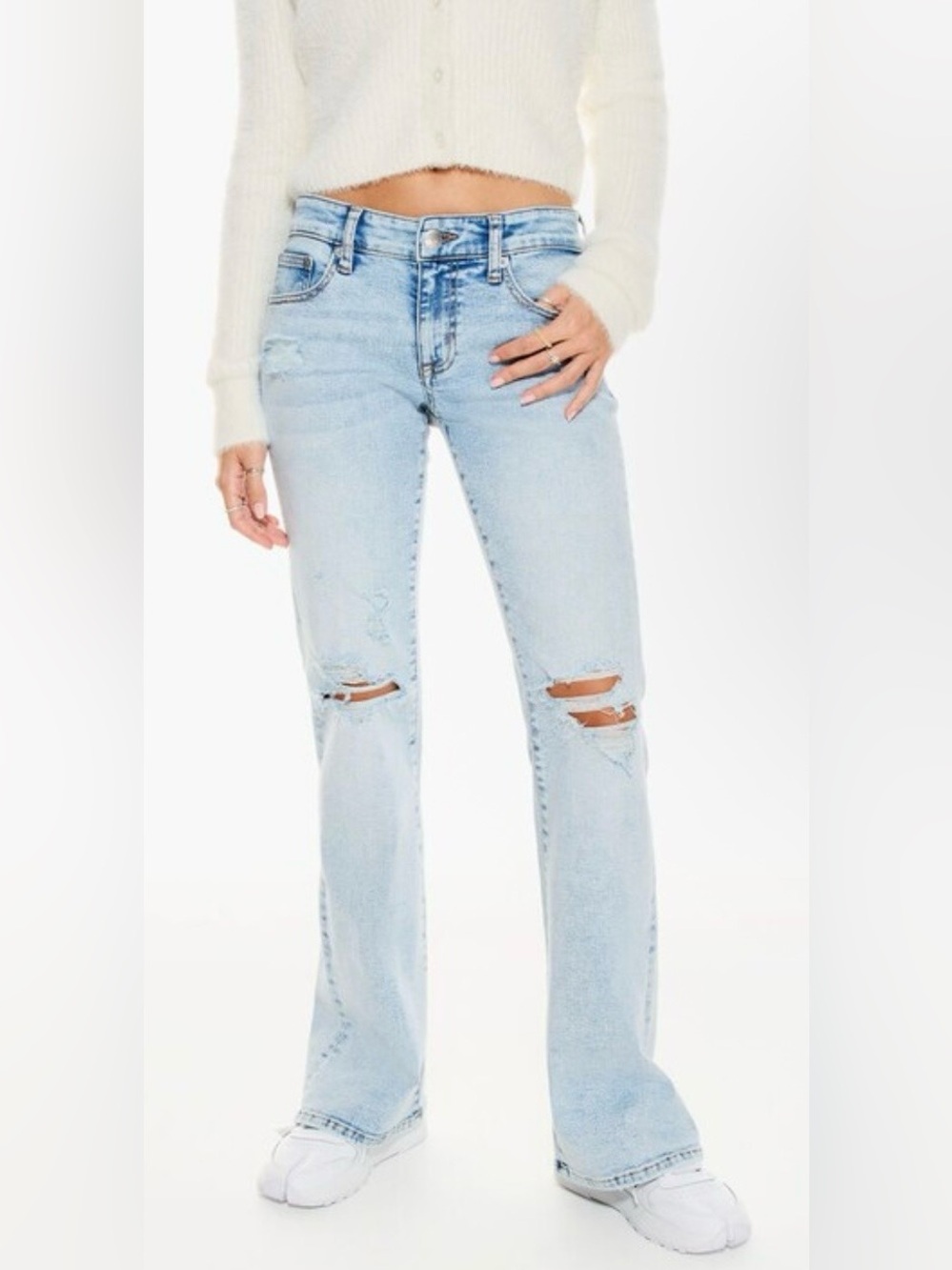 Aeropostale Low Rise Flare Jeans Women’s Size 14 Regular Light Wash Distressed